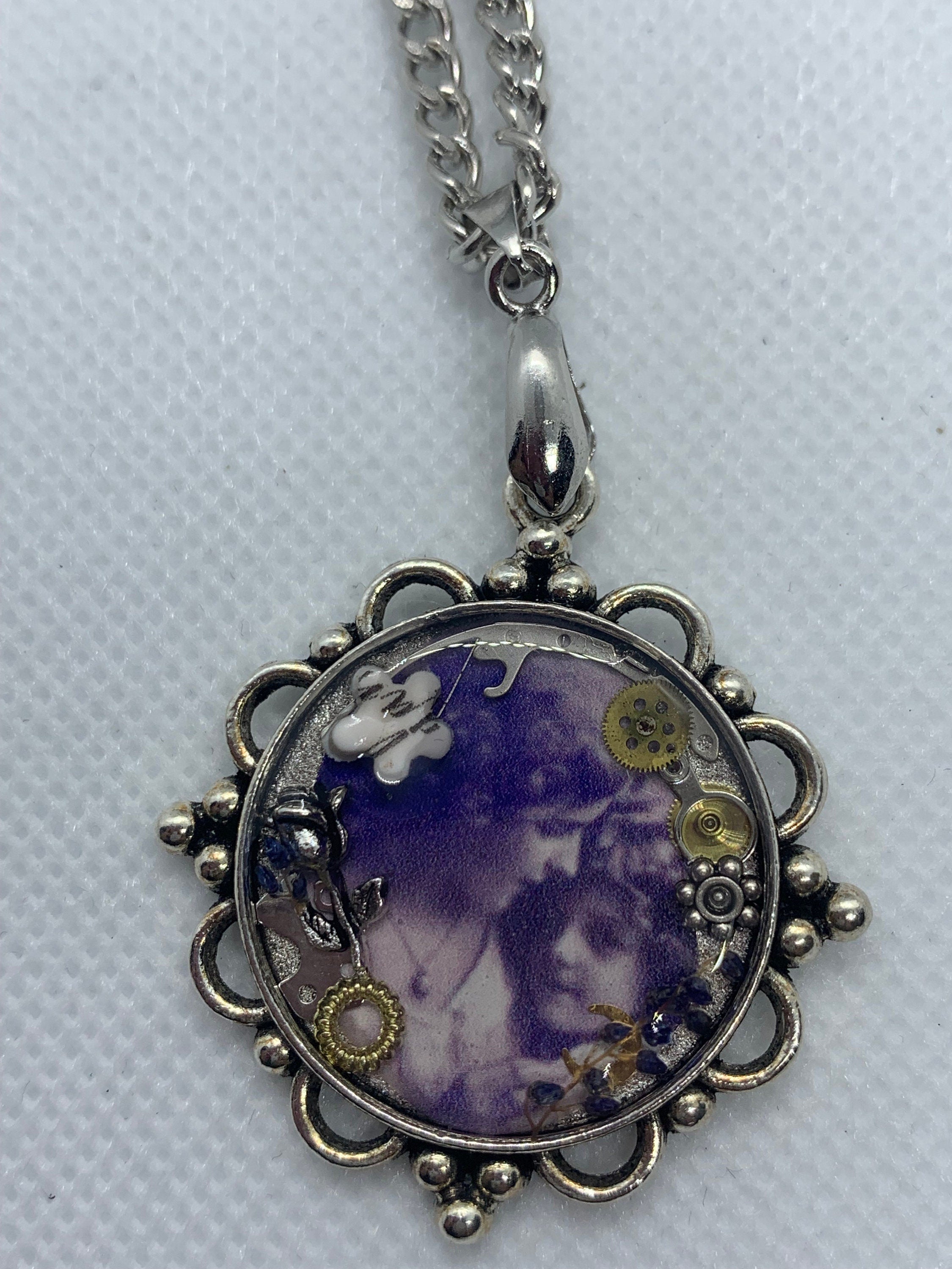 Round Silver Women and child Antique Steampunk Necklace