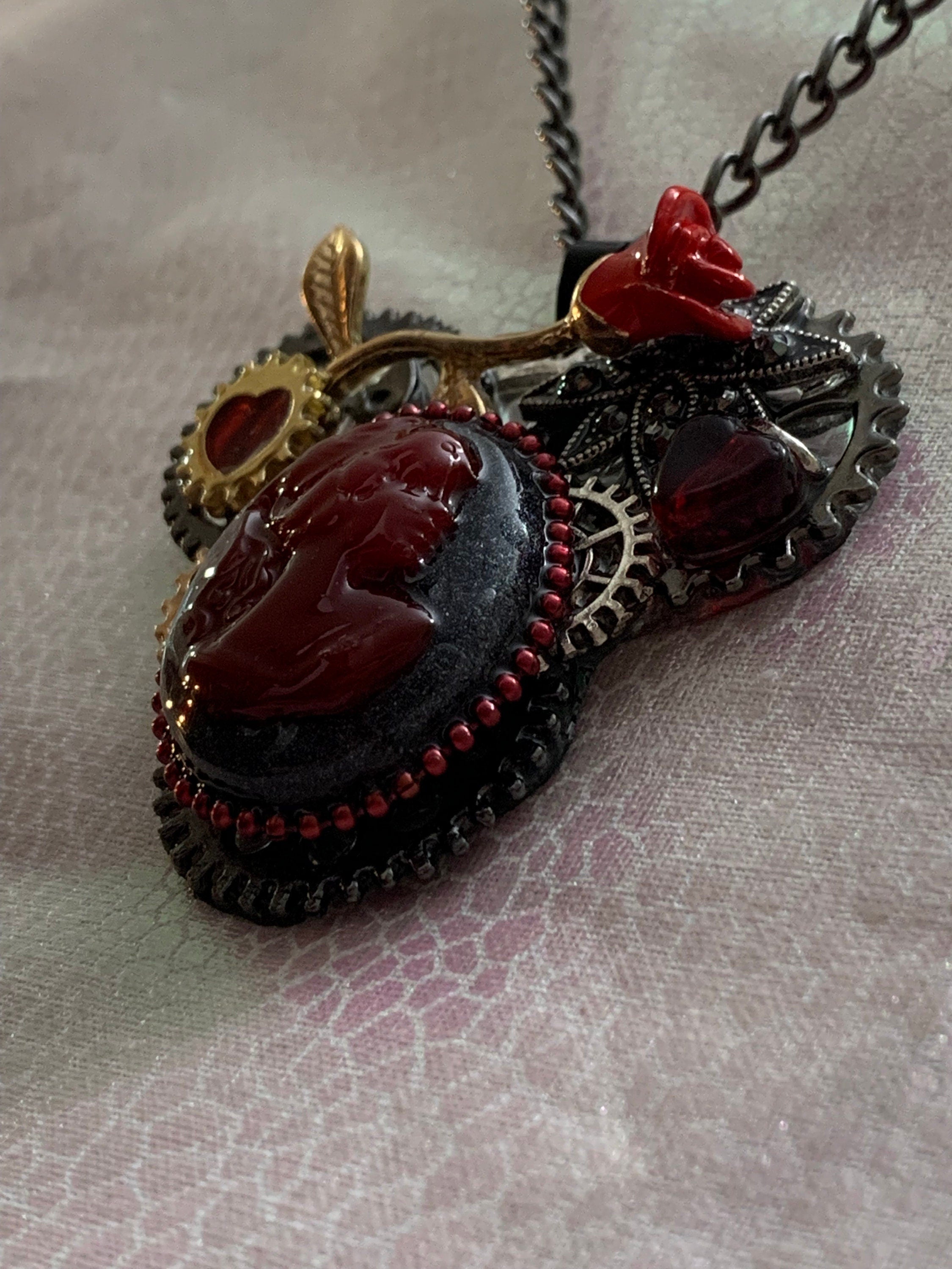 Lady Cameo Steampunk necklace Red and Black