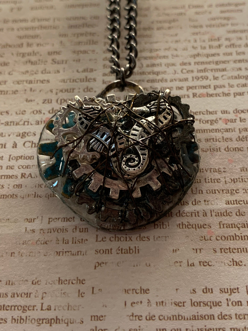A couple of Seahorses Steampunk Necklace