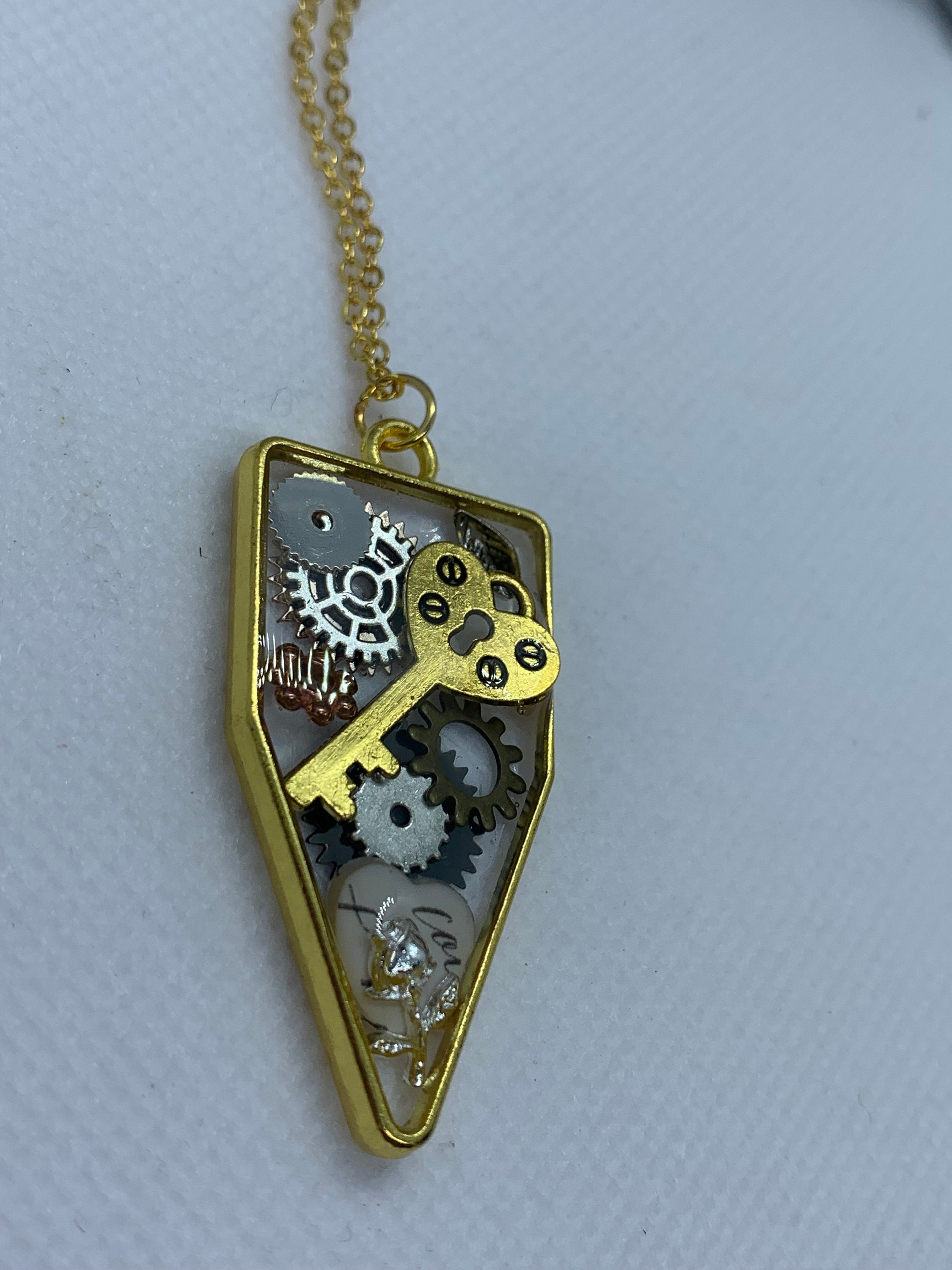 Basic Steampunk Necklace with Skeleton Key