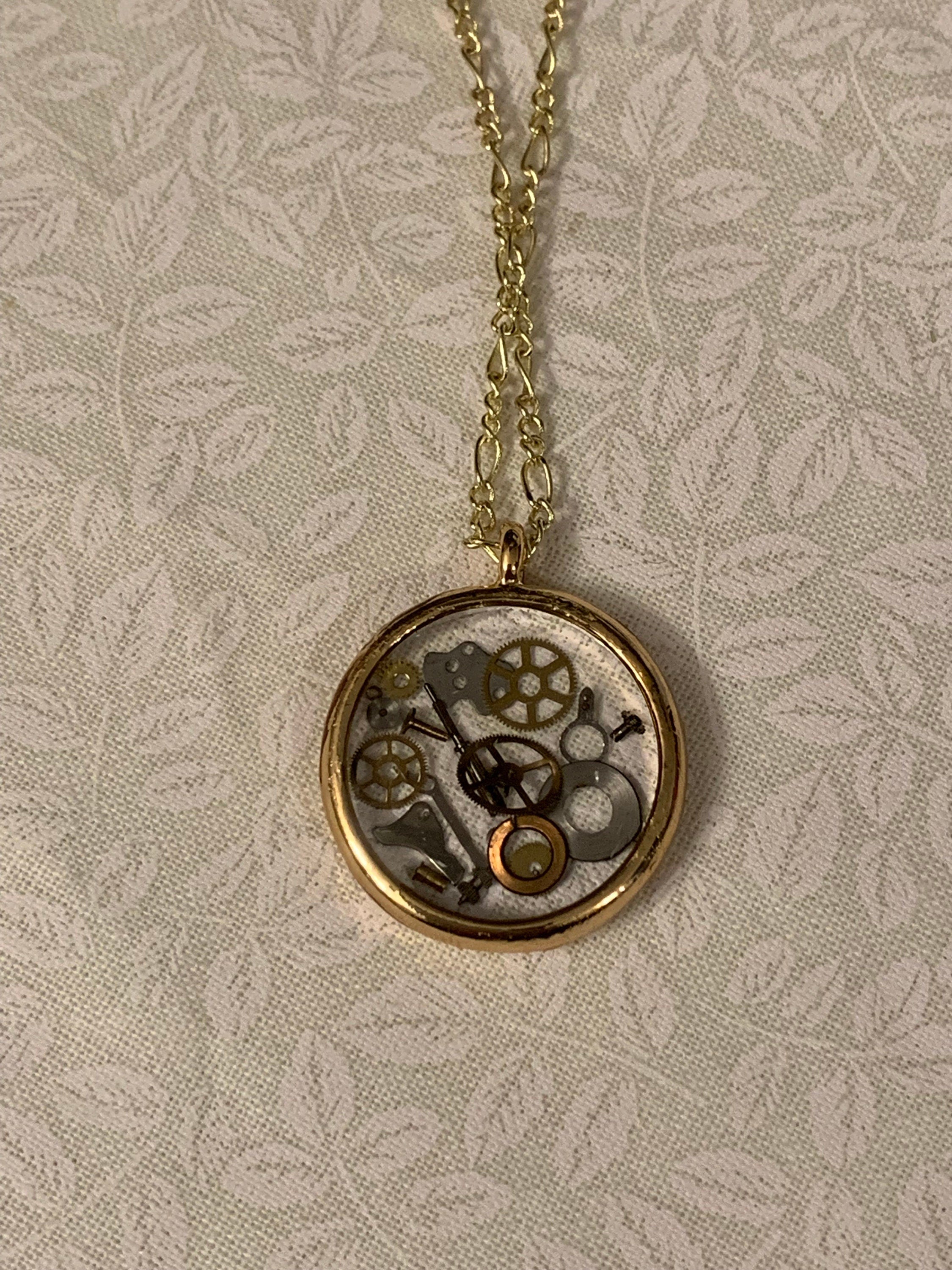 Steampunk Clear Round necklaces