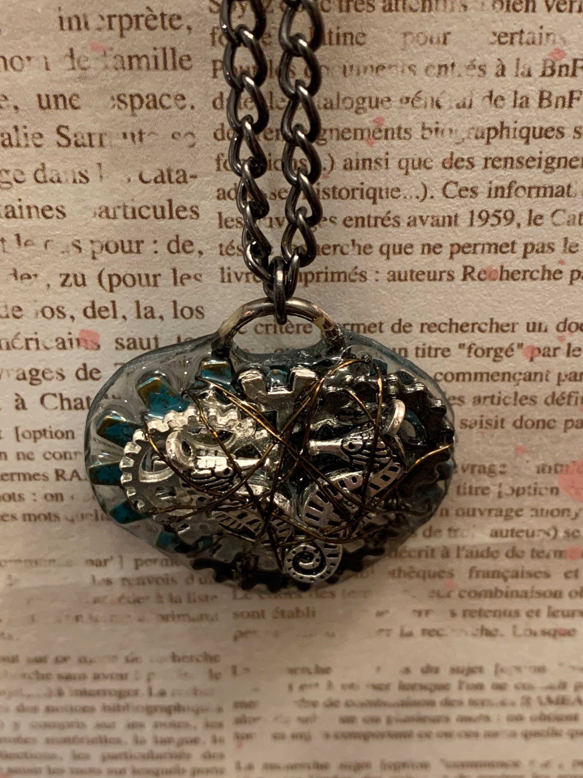 A couple of Seahorses Steampunk Necklace