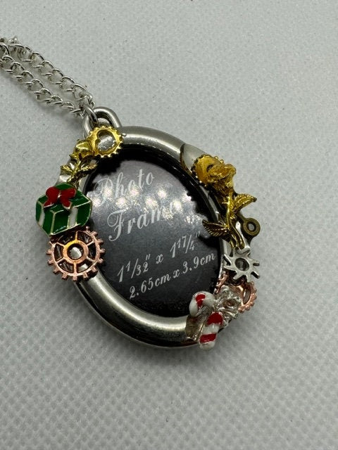 Christmas Frame Steampunk Necklace
