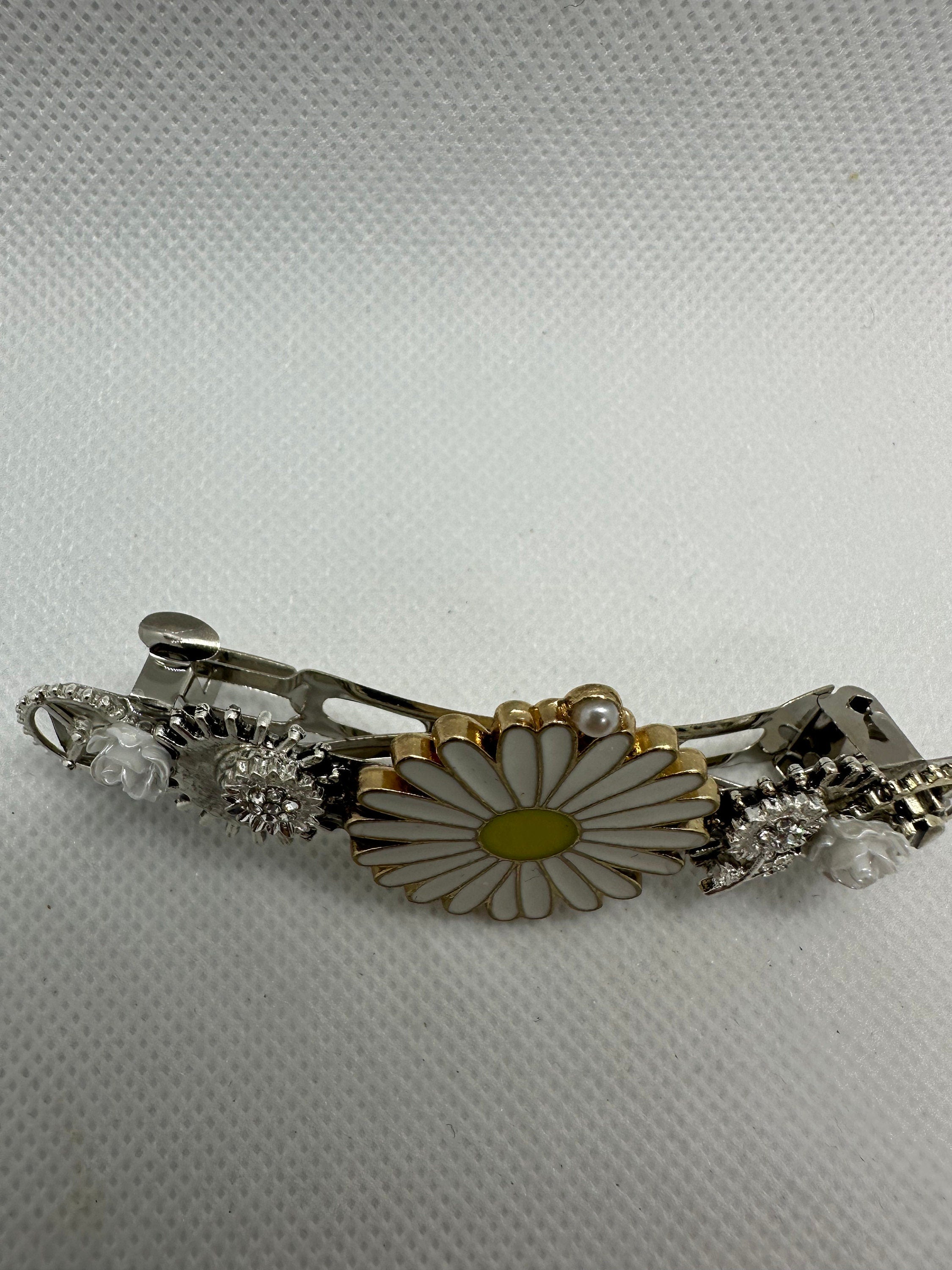 Metal Daisy Steampunk Hairclip