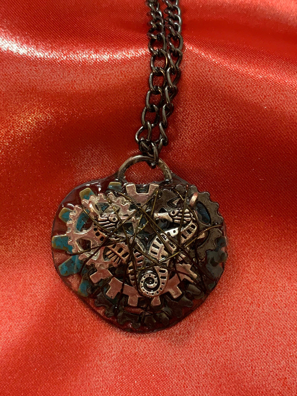 A couple of Seahorses Steampunk Necklace
