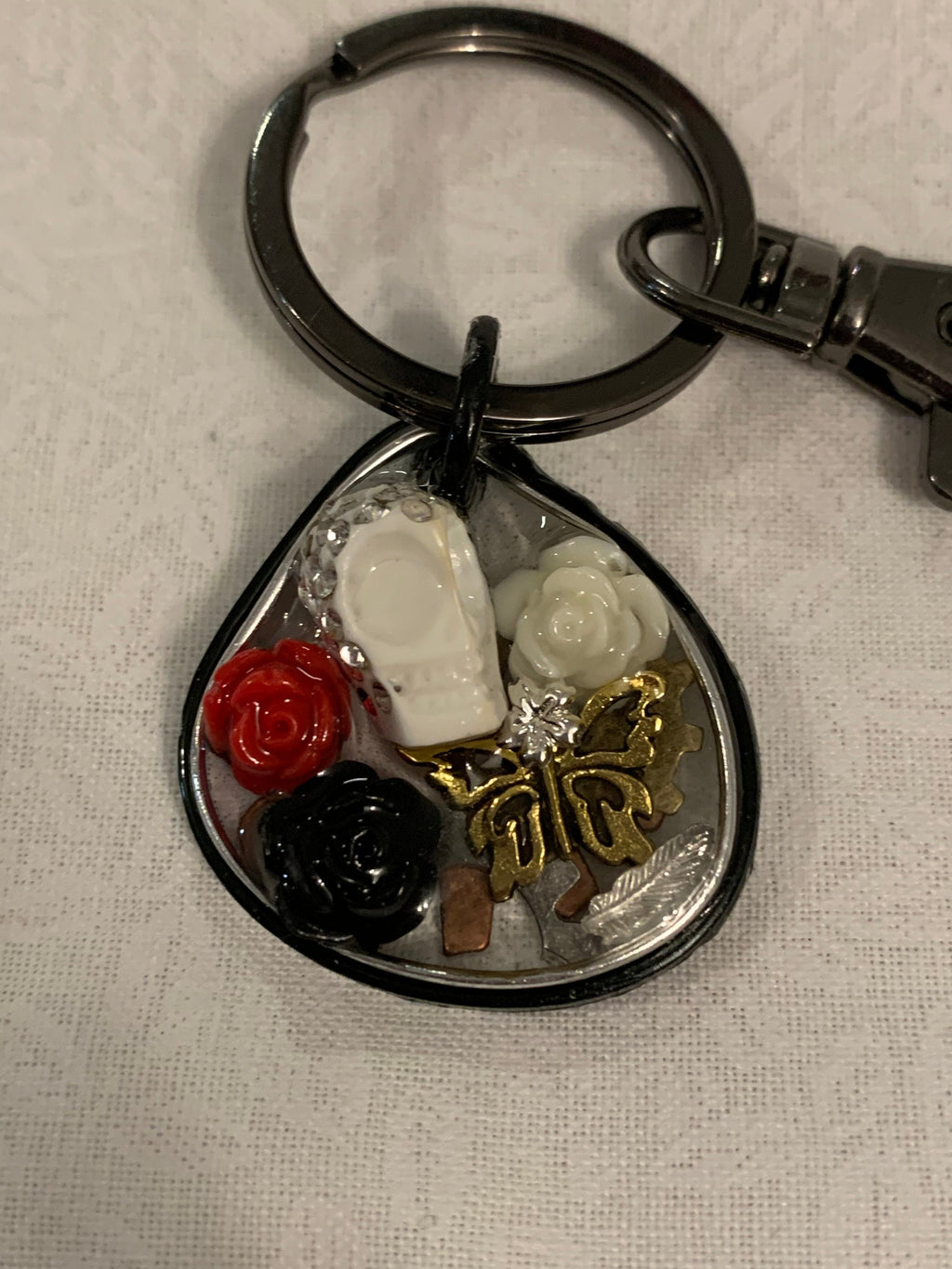 Skull and rose Keychain