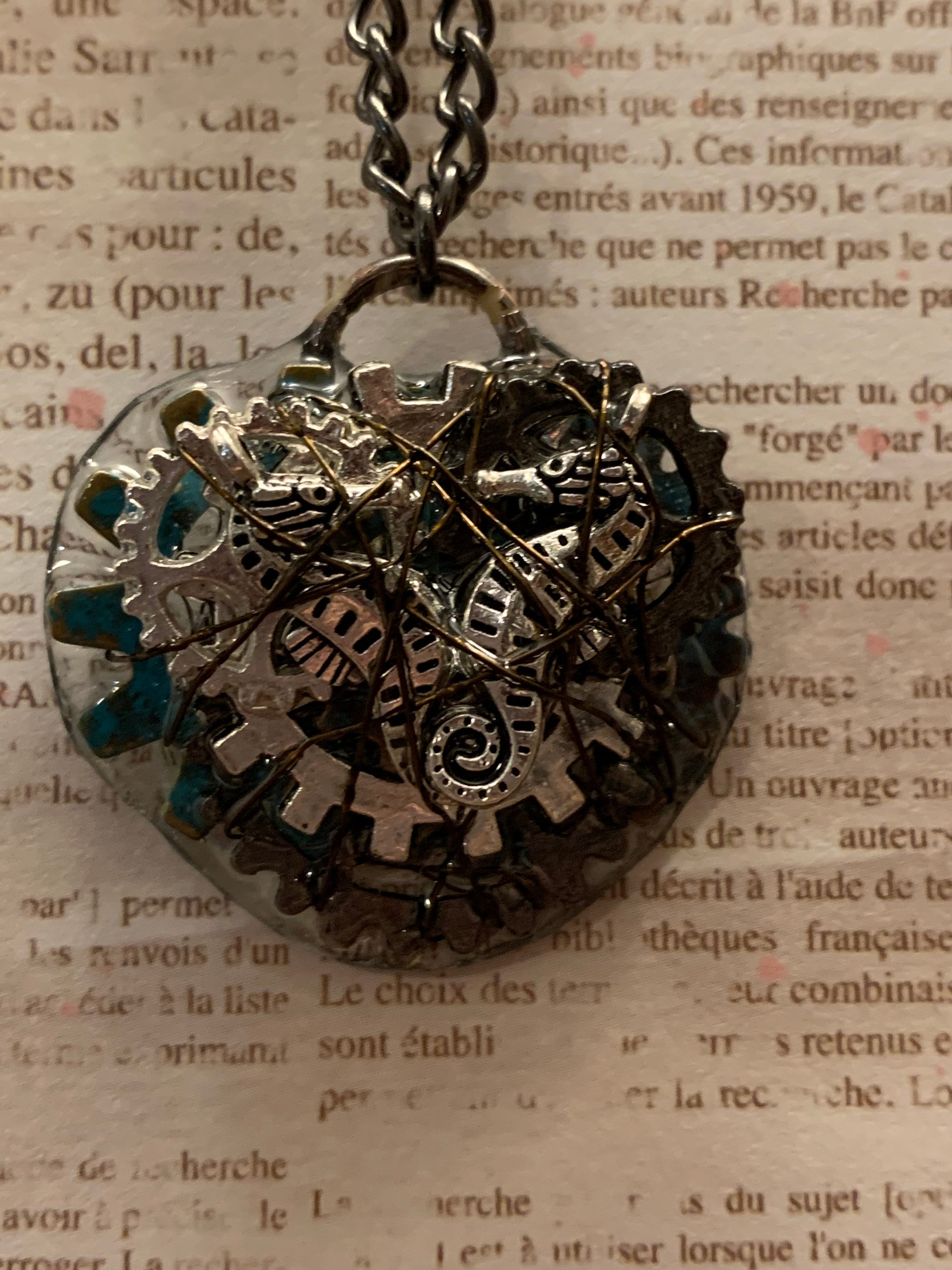 A couple of Seahorses Steampunk Necklace