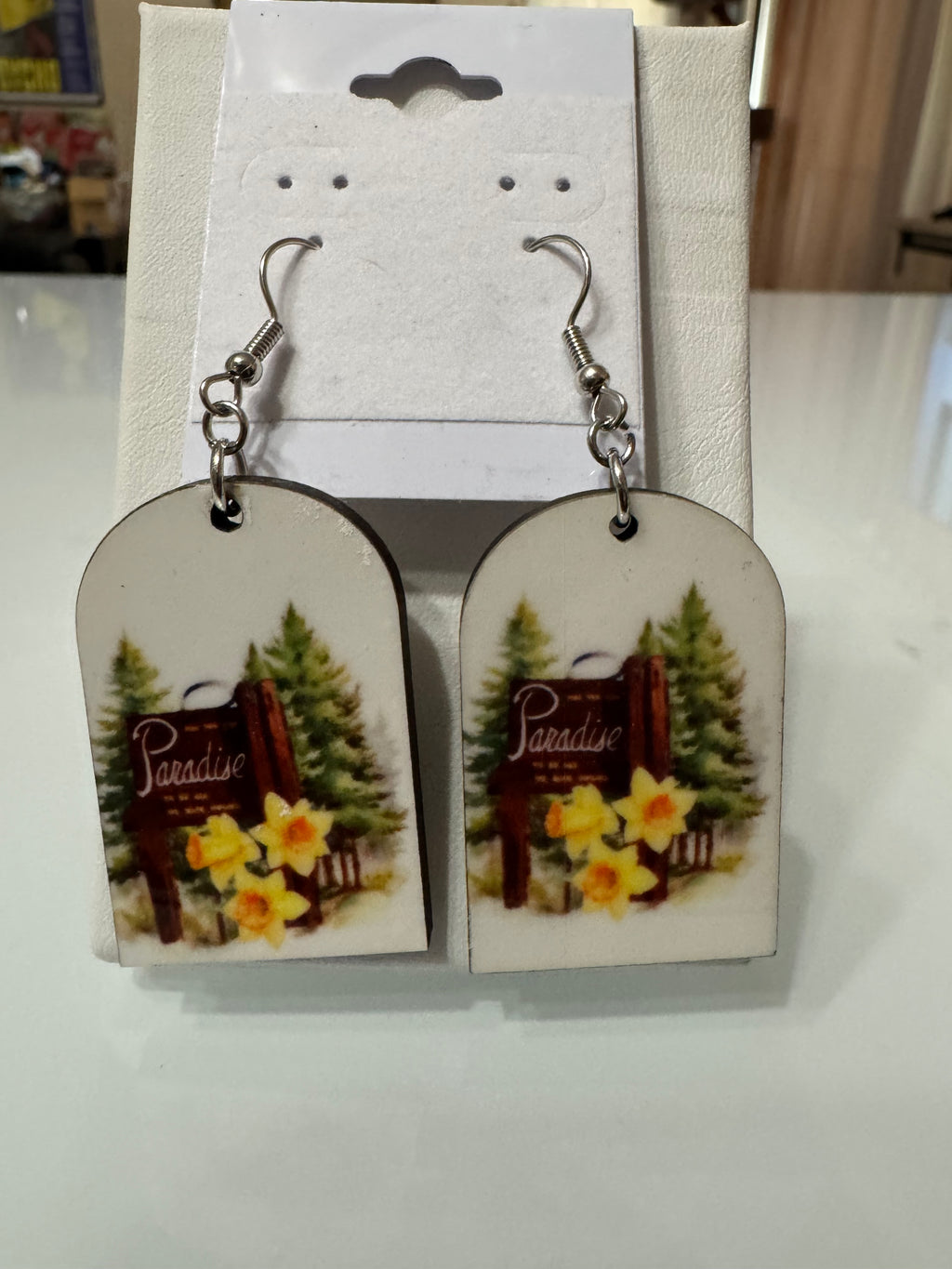 Paradise Sign Daffodil Earrings