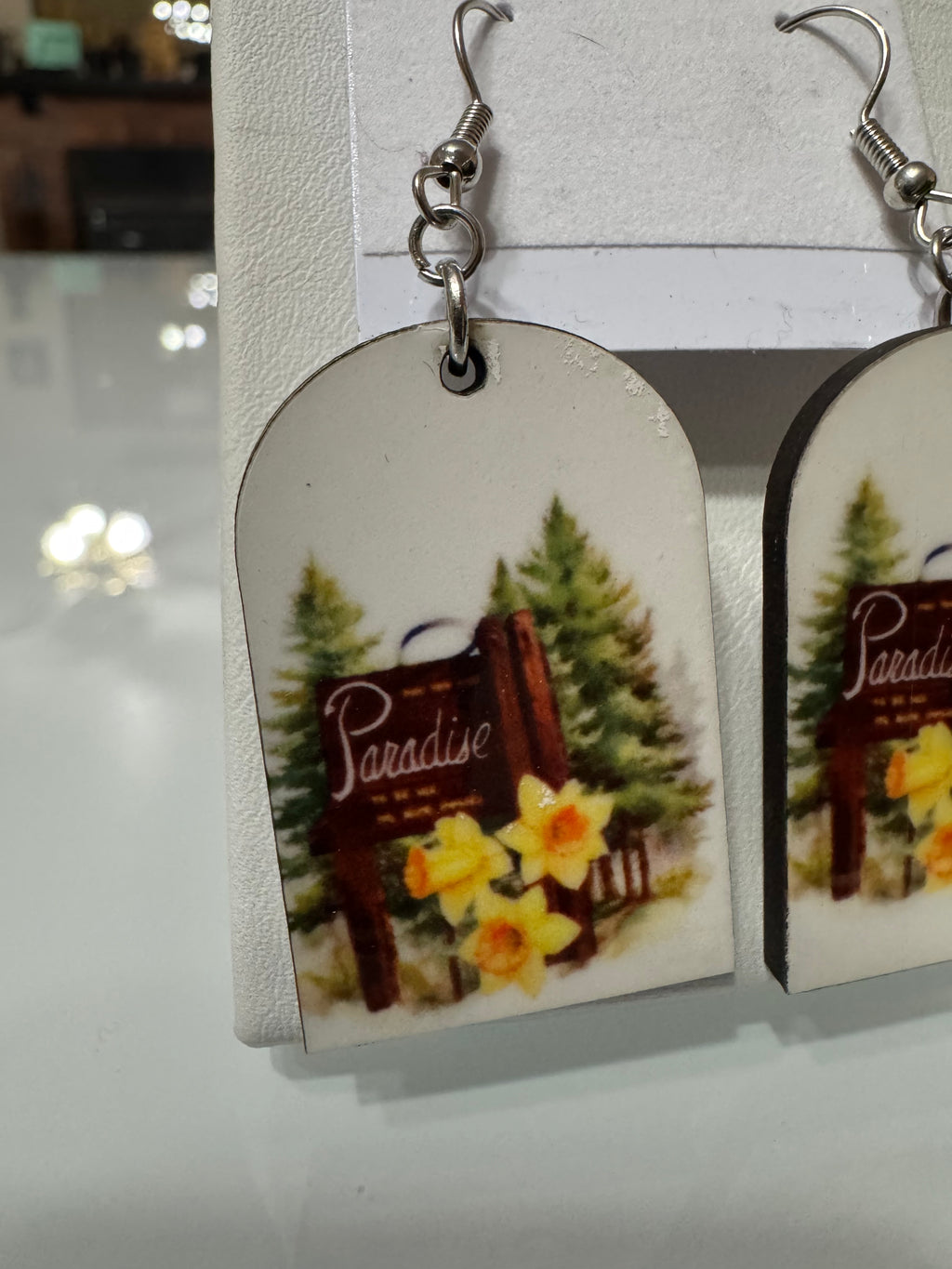 Paradise Sign Daffodil Earrings