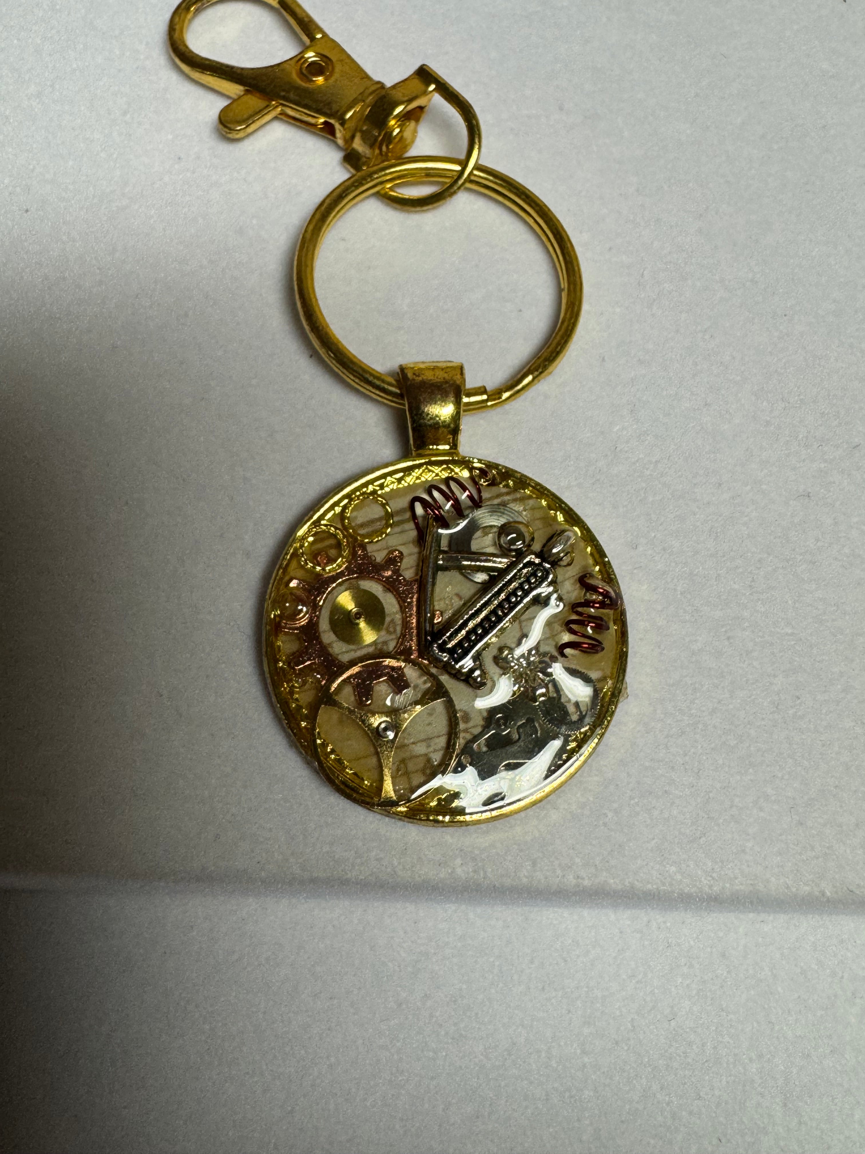 Piano Keychain Gold