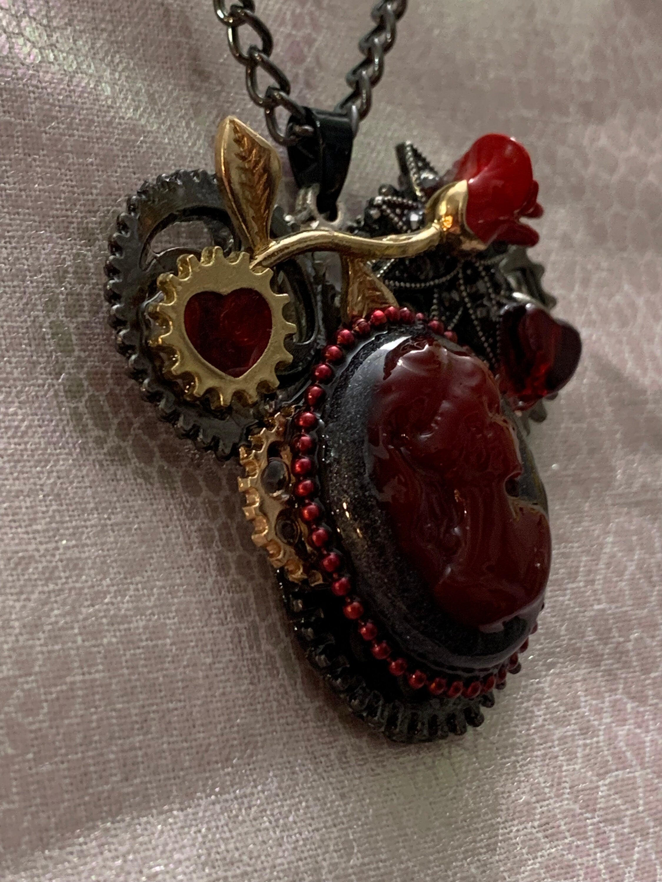 Lady Cameo Steampunk necklace Red and Black