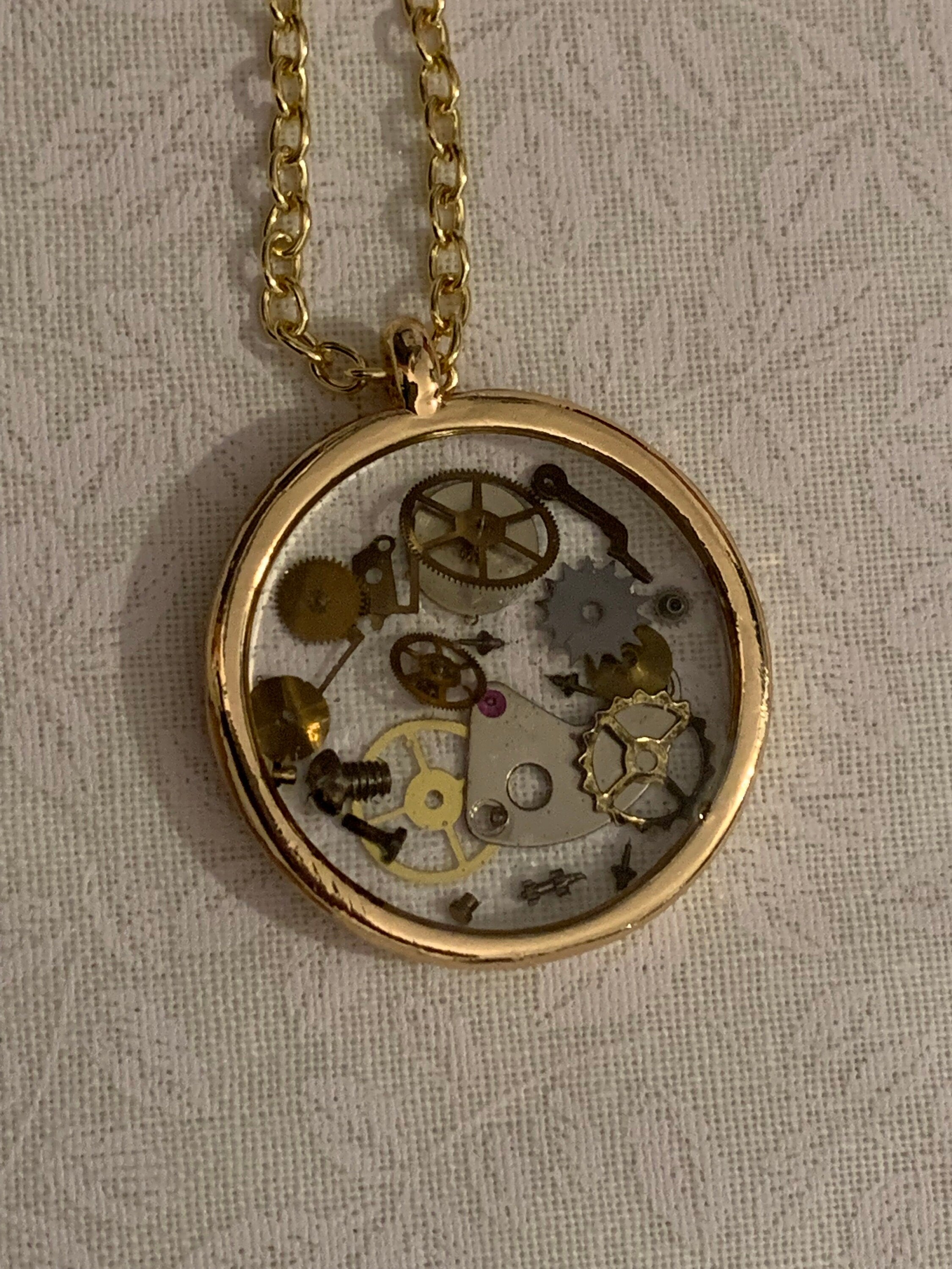 Steampunk Clear Round necklaces