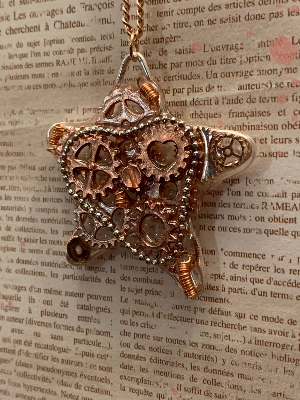 Steampunk star necklace