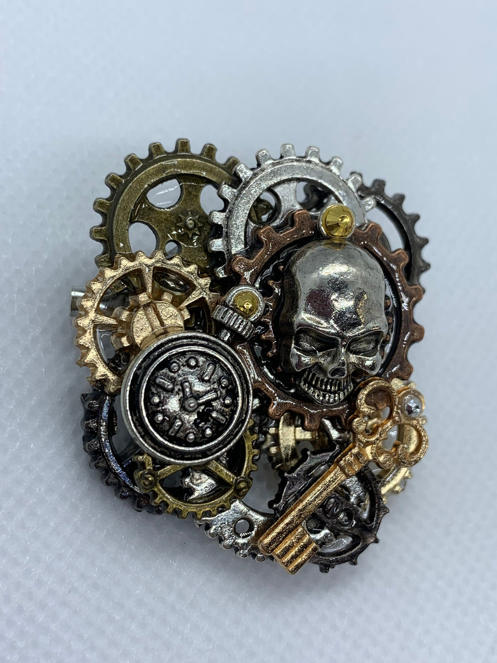 Steampunk Skull Pin/Lapel with clock and skeleton key
