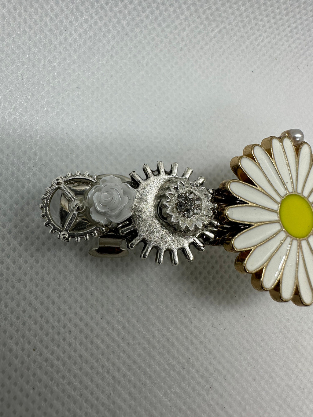 Metal Daisy Steampunk Hairclip