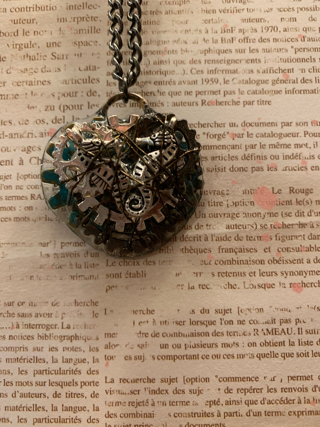 A couple of Seahorses Steampunk Necklace