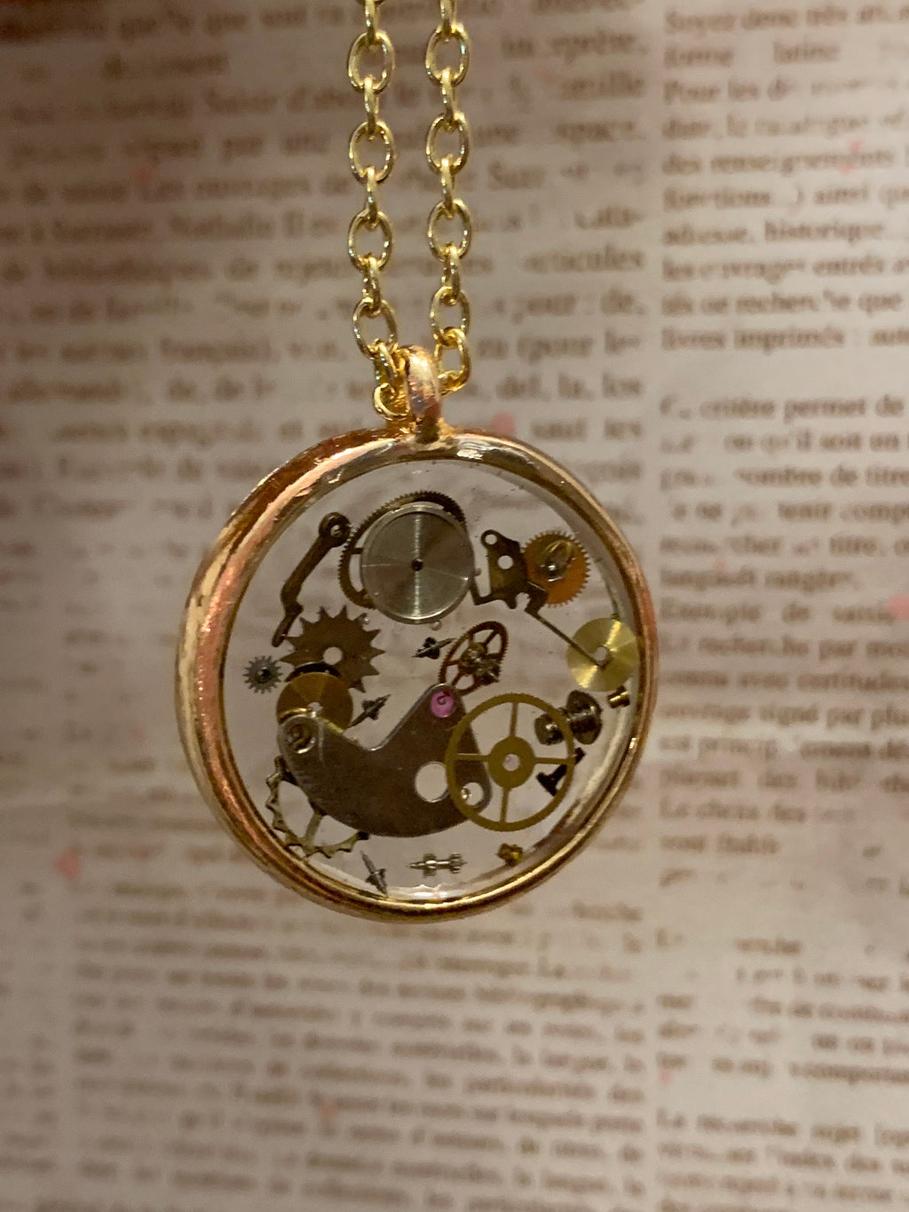 Steampunk Clear Round necklaces