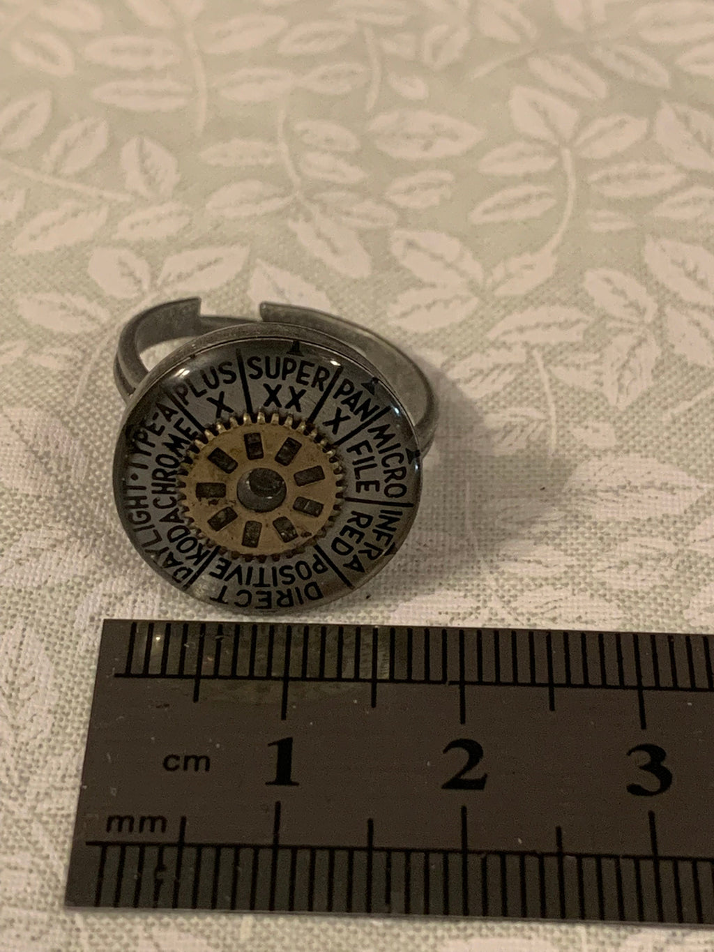Silver steampunk dial ring