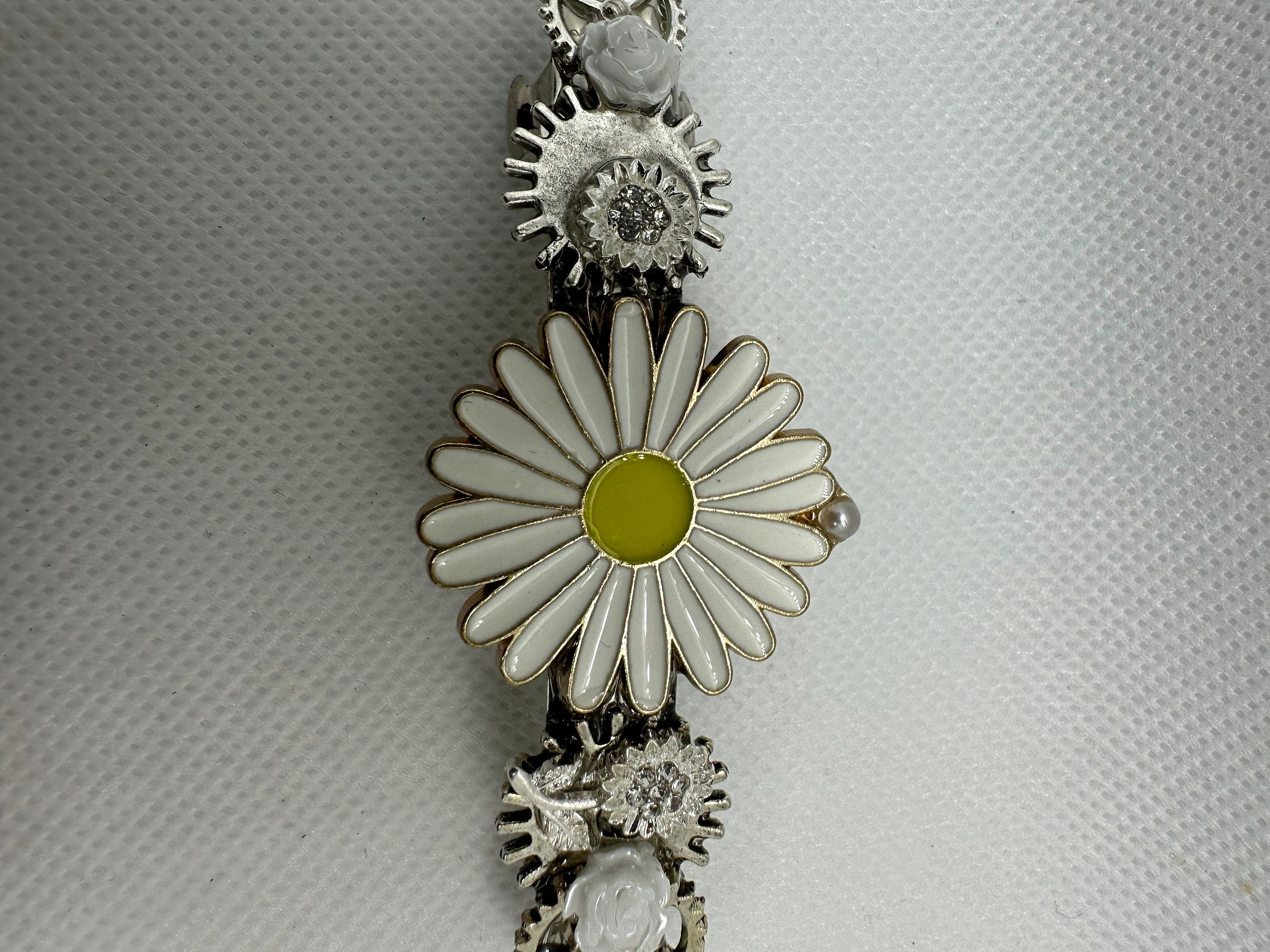 Metal Daisy Steampunk Hairclip