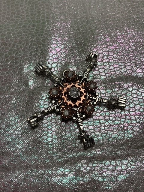 Steampunk Silver Snowflake Necklace Skeleton keys