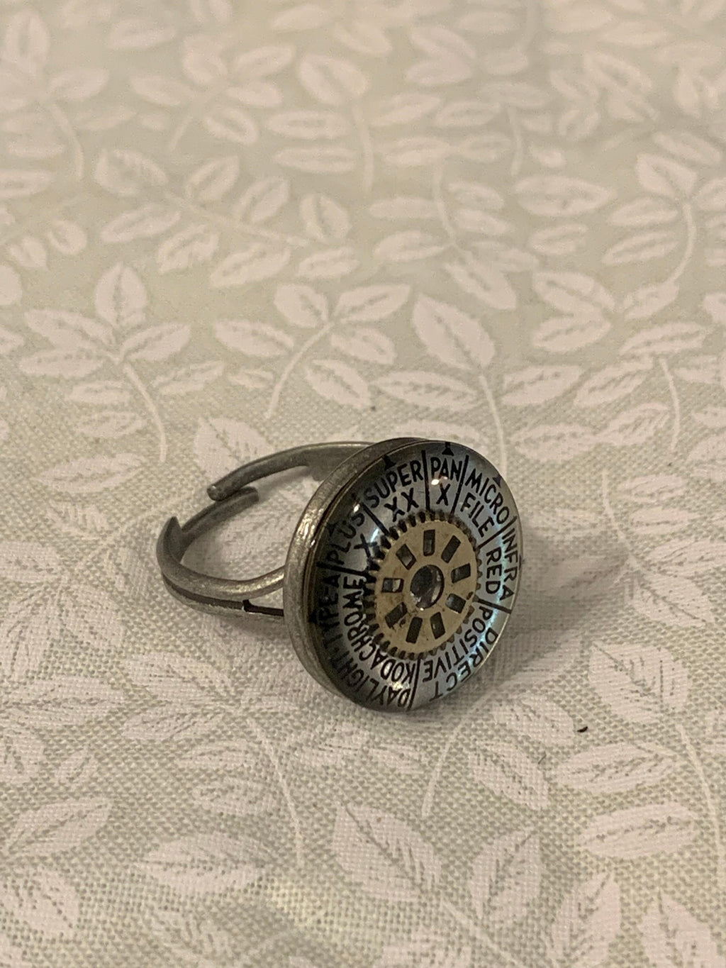 Silver steampunk dial ring
