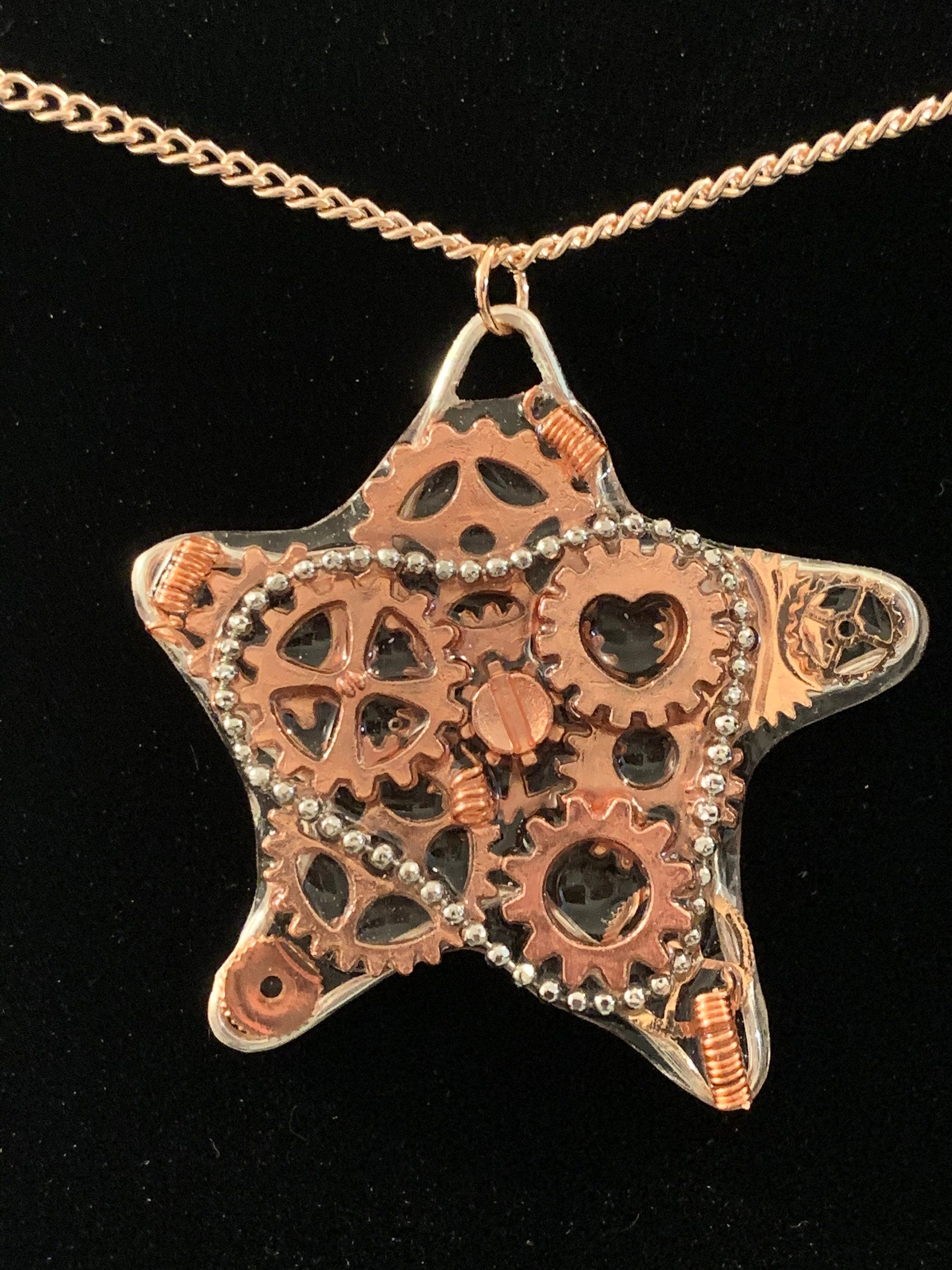Steampunk star necklace