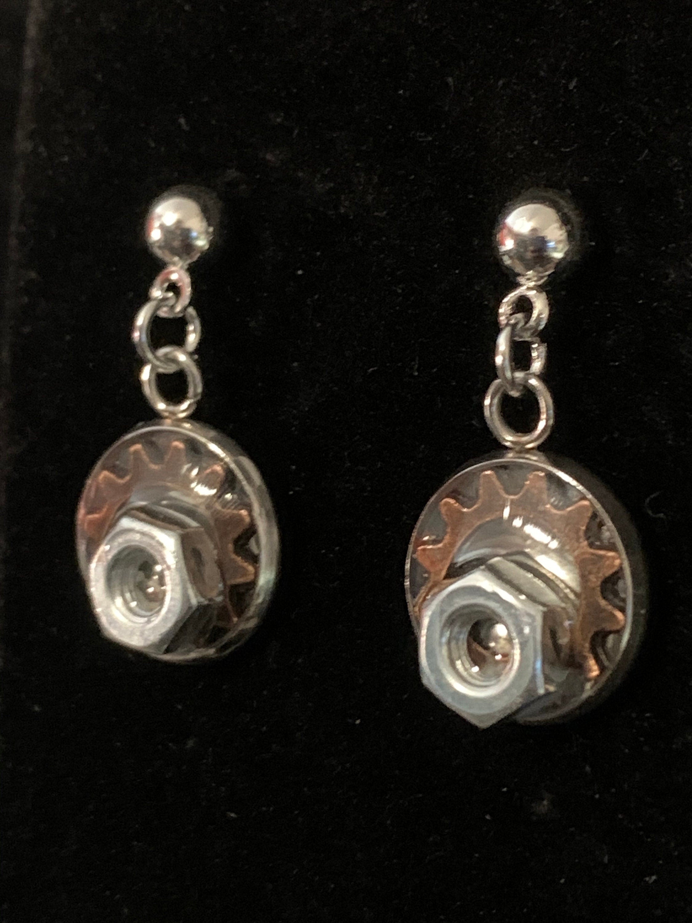 Dangle steampunk earrings