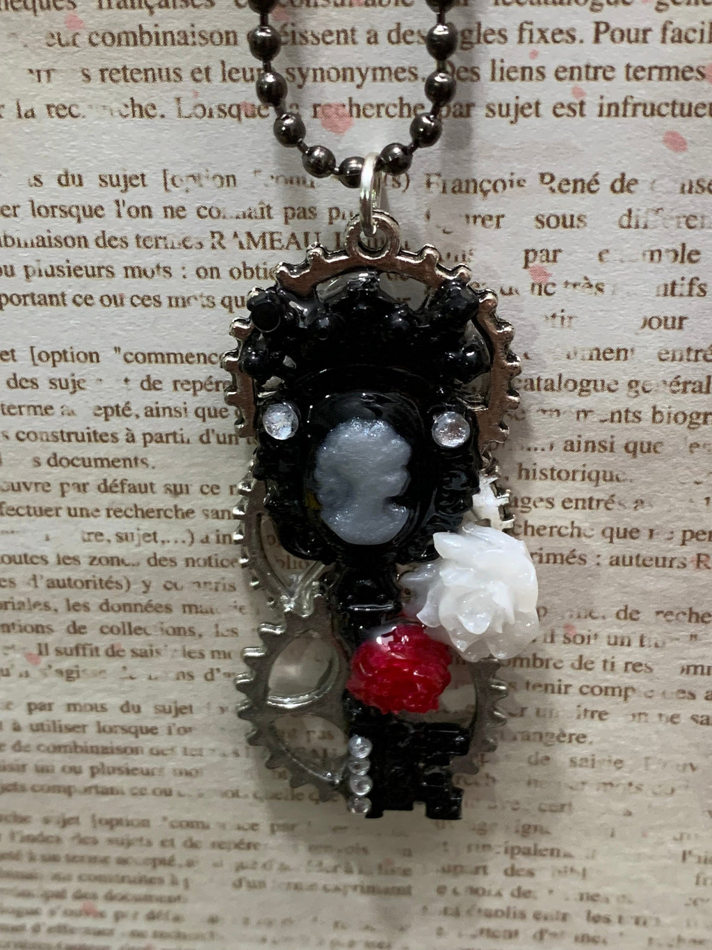 Steampunk Lady Cameo Earrings and Necklace Set Black