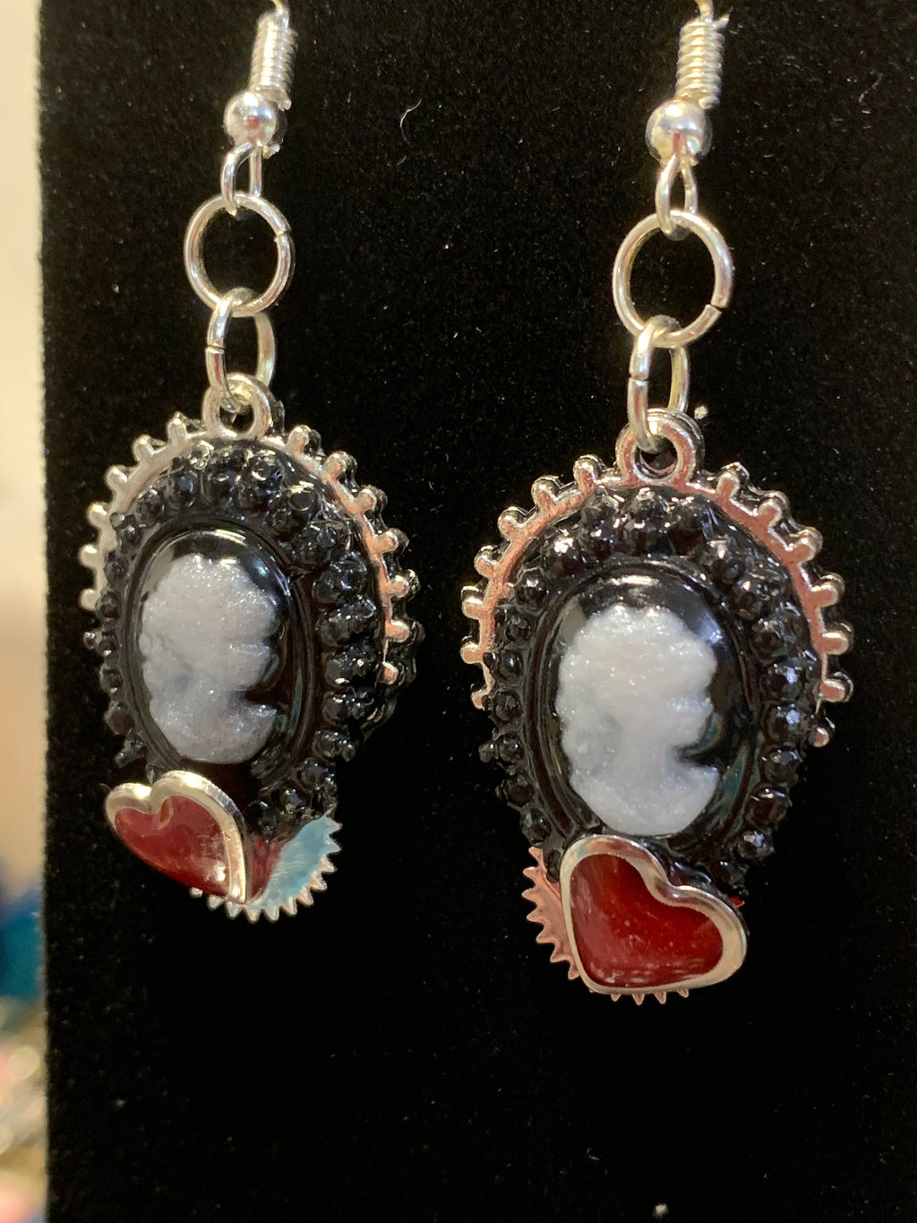 Steampunk Lady Cameo Earrings and Necklace Set Black