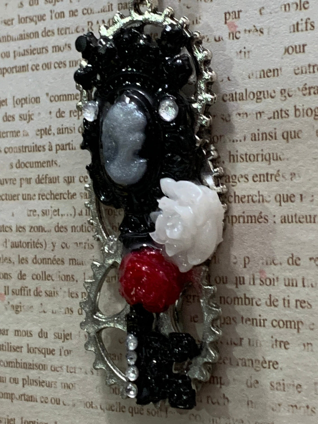 Steampunk Lady Cameo Earrings and Necklace Set Black