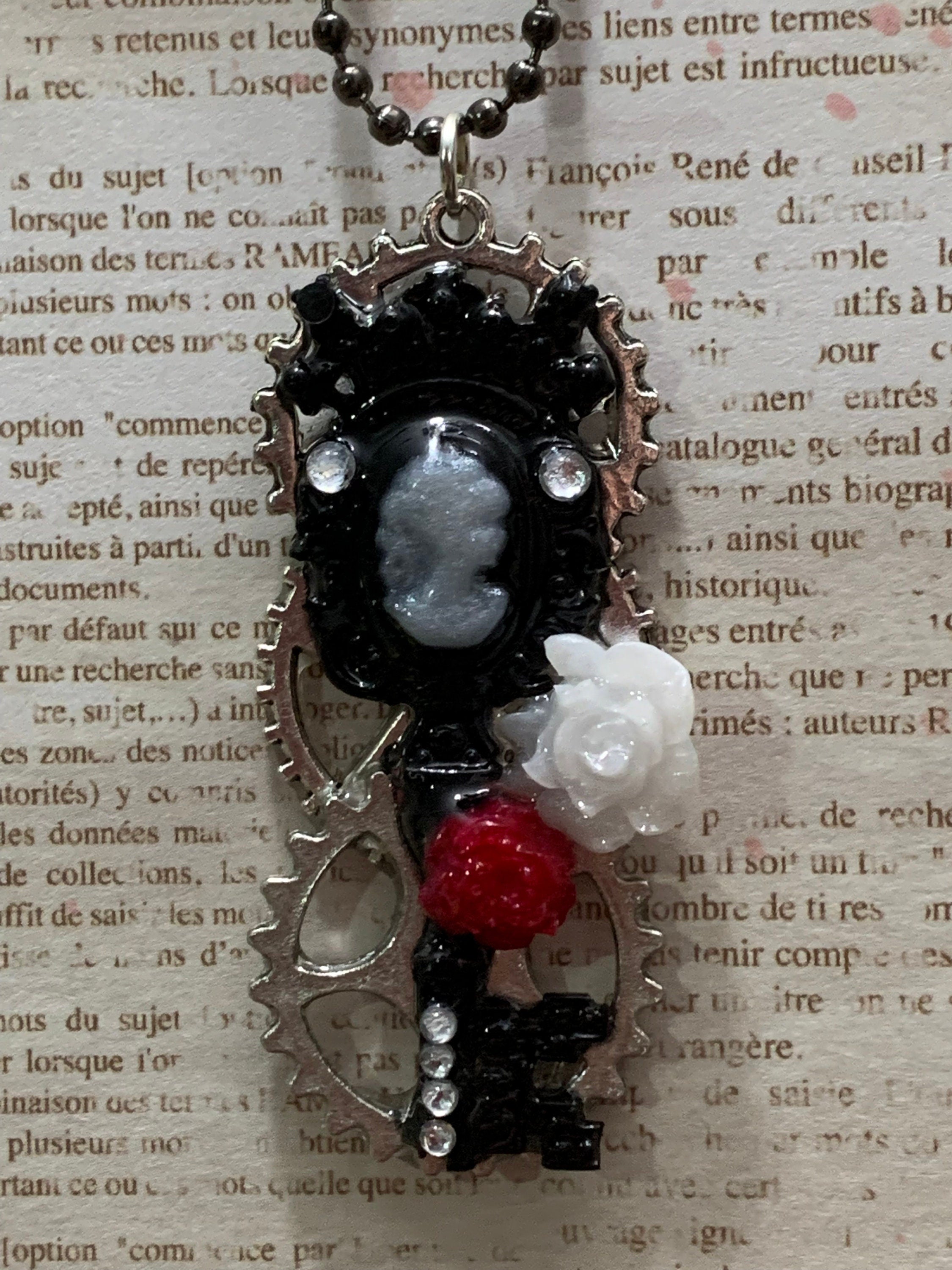 Steampunk Lady Cameo Earrings and Necklace Set Black