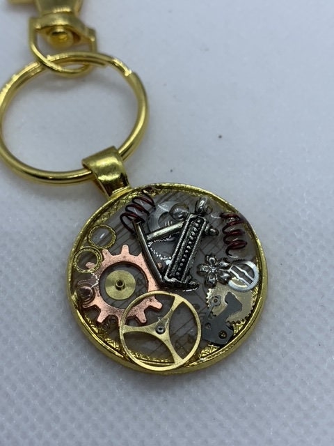 Gold Round Steampunk Piano Keychain