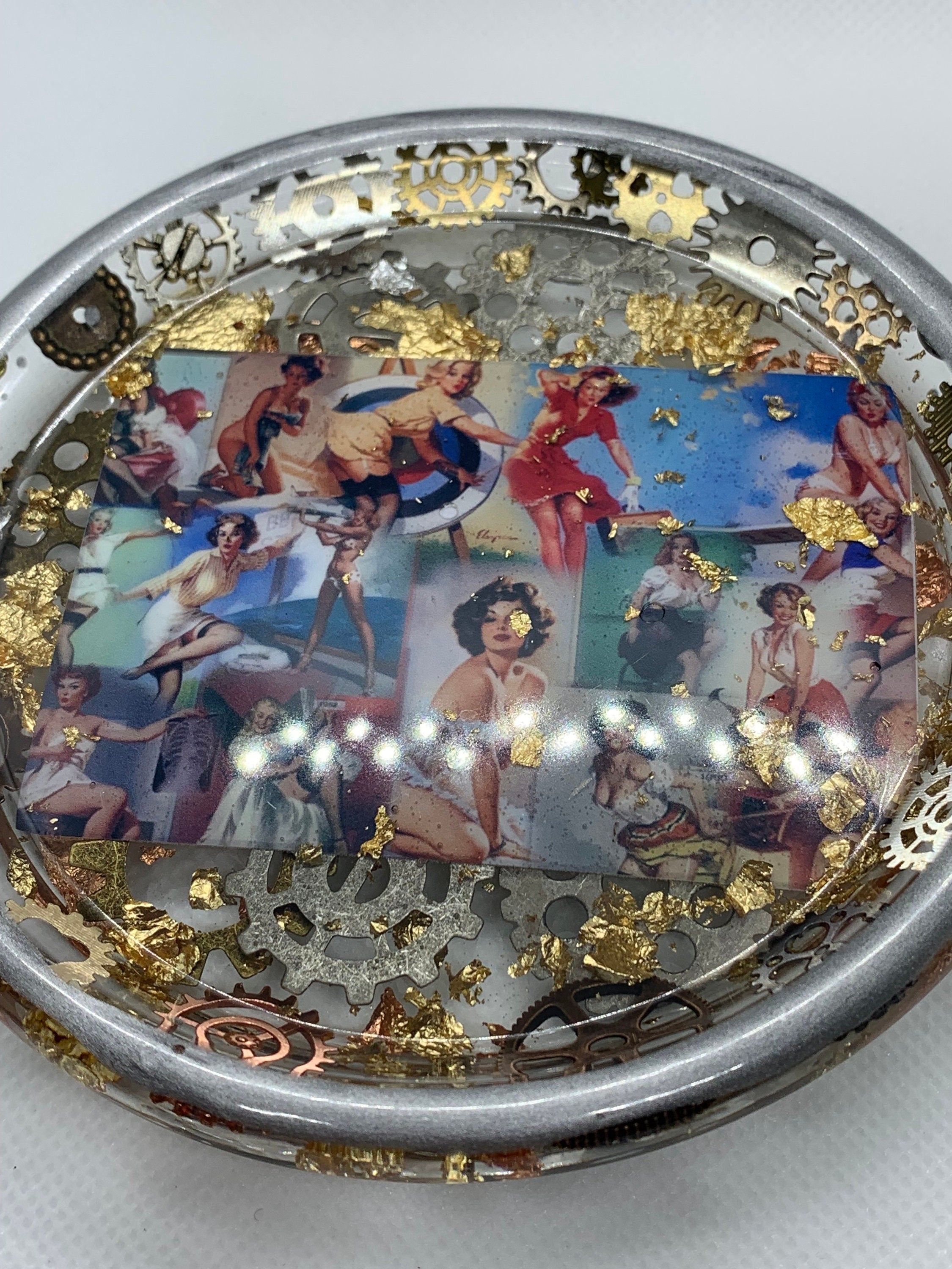 Pin up Girl Steampunk Round Tray