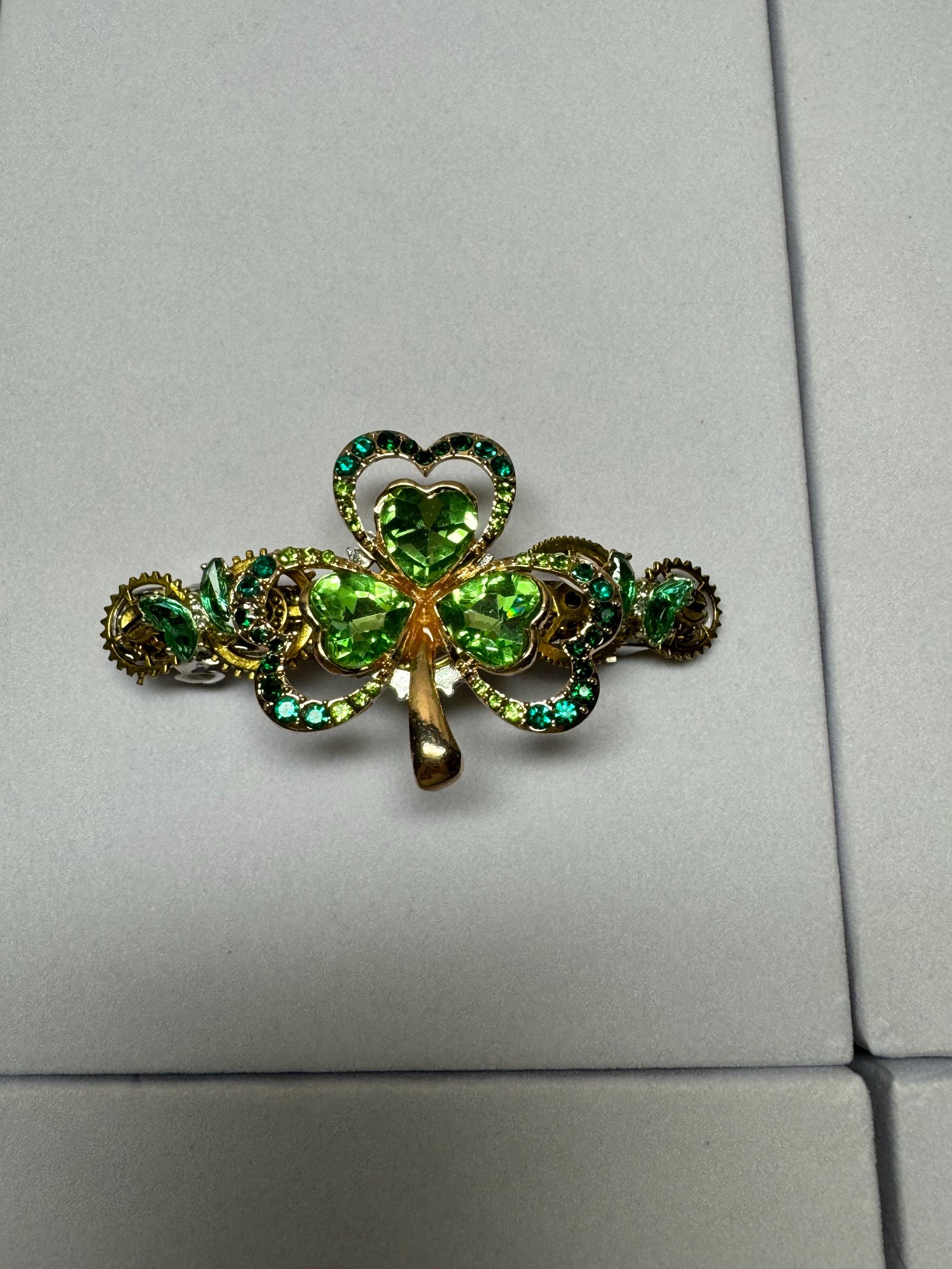 Clover three leaf Hair Barrette Metal