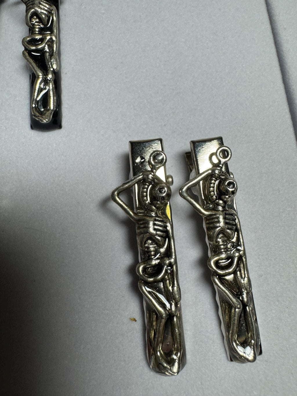 Pair of Small Skeleton Hair Clips Barrettes