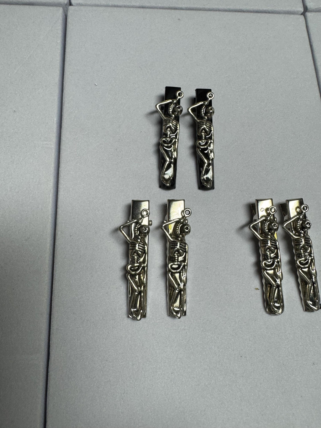 Pair of Small Skeleton Hair Clips Barrettes