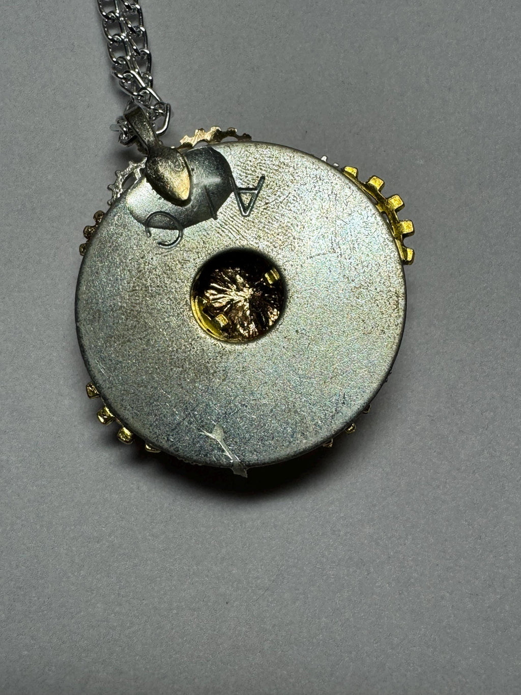 White and Gold Flower Necklace