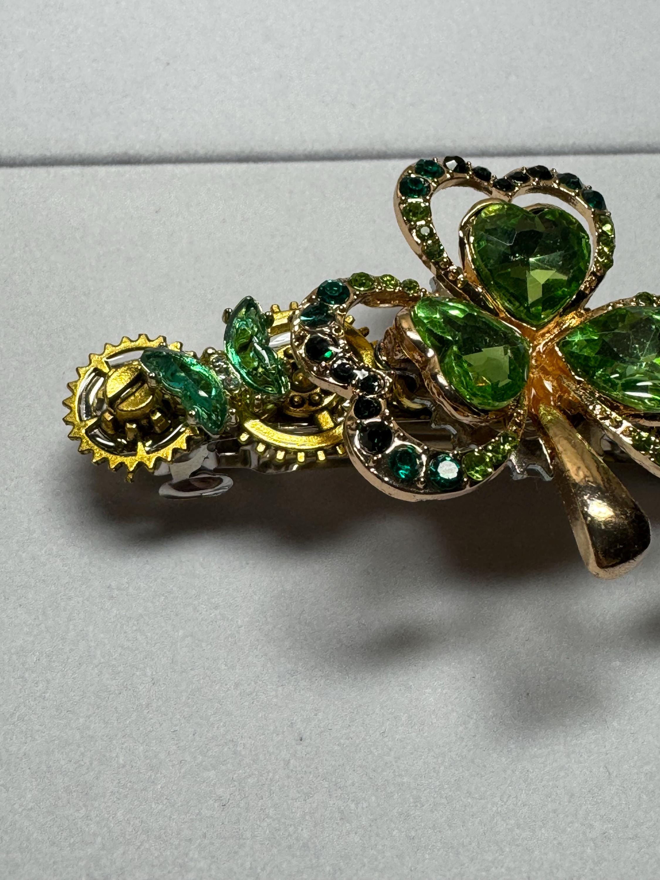 Clover three leaf Hair Barrette Metal