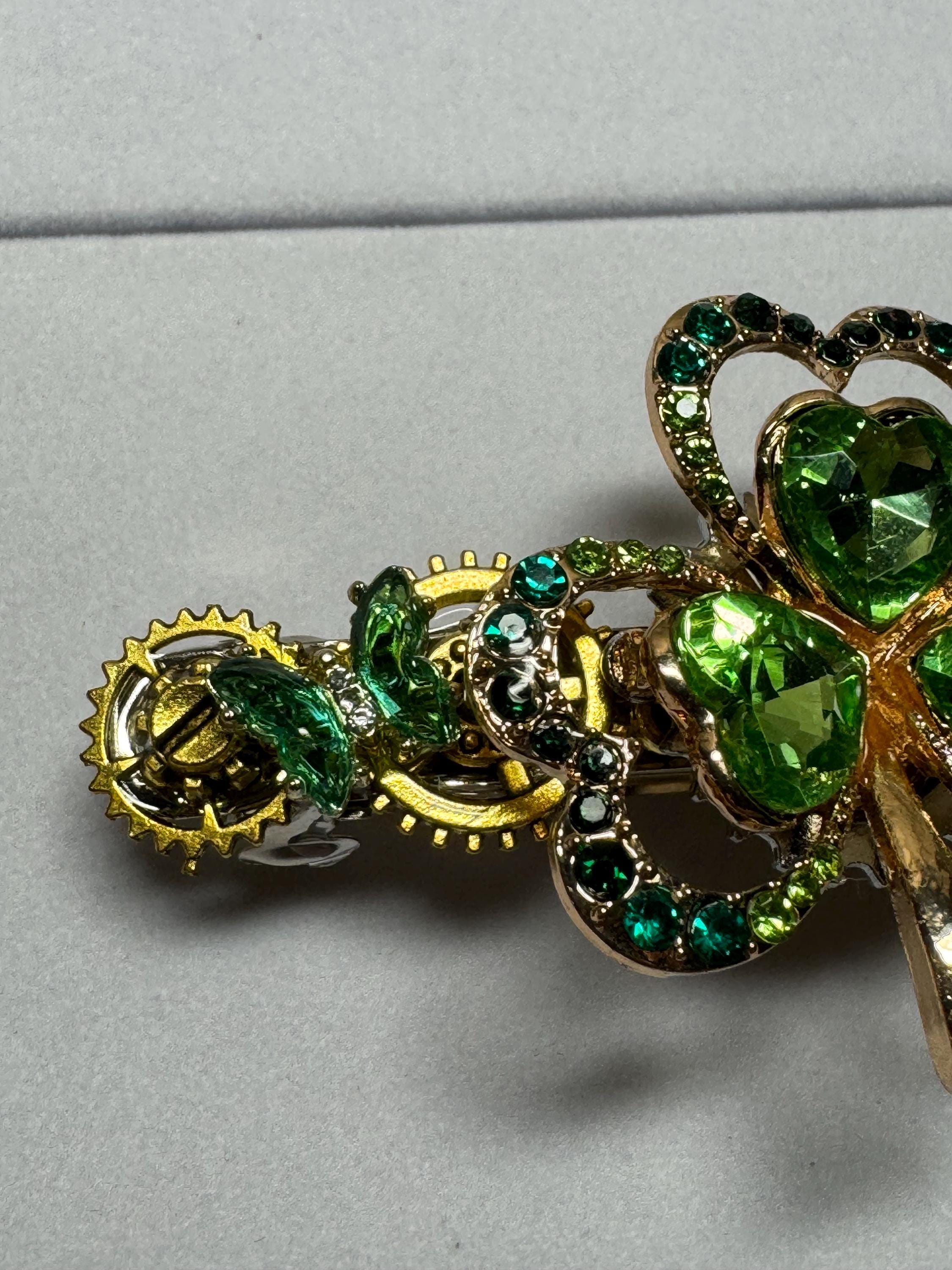 Clover three leaf Hair Barrette Metal