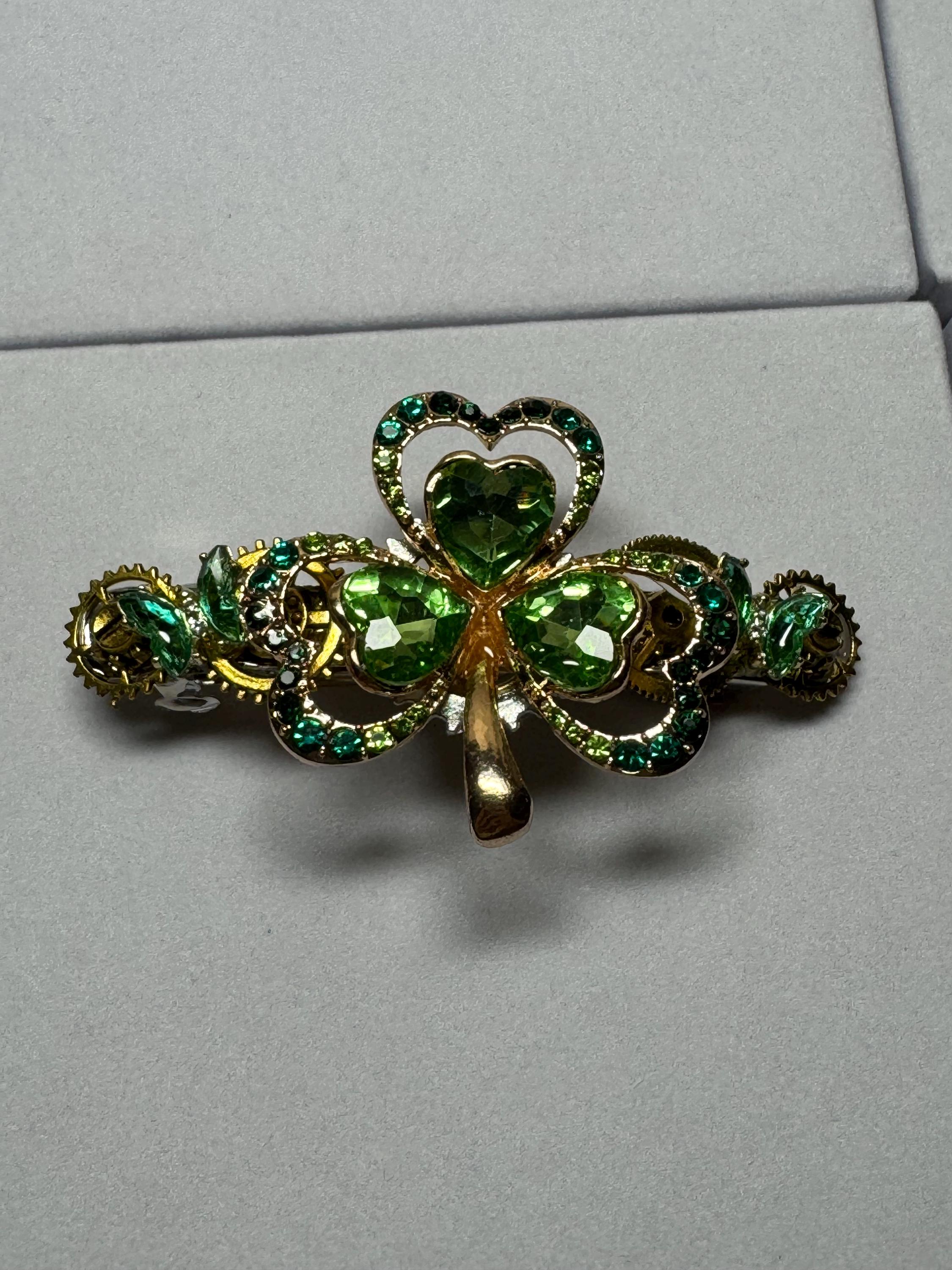 Clover three leaf Hair Barrette Metal