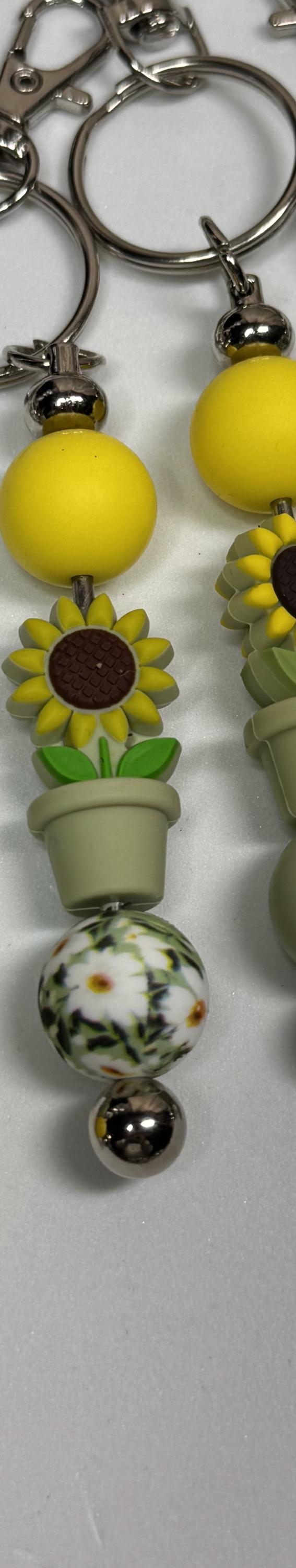 Sunflower and or Giraffe Keychains